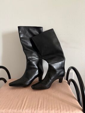 Classic Black Dellia Knee-High Women's Boots